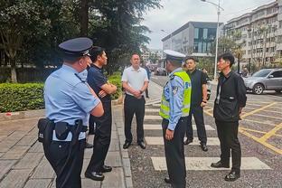 哈弗茨本场数据：3次射偏，创造2次得分机会，14次对抗2次成功